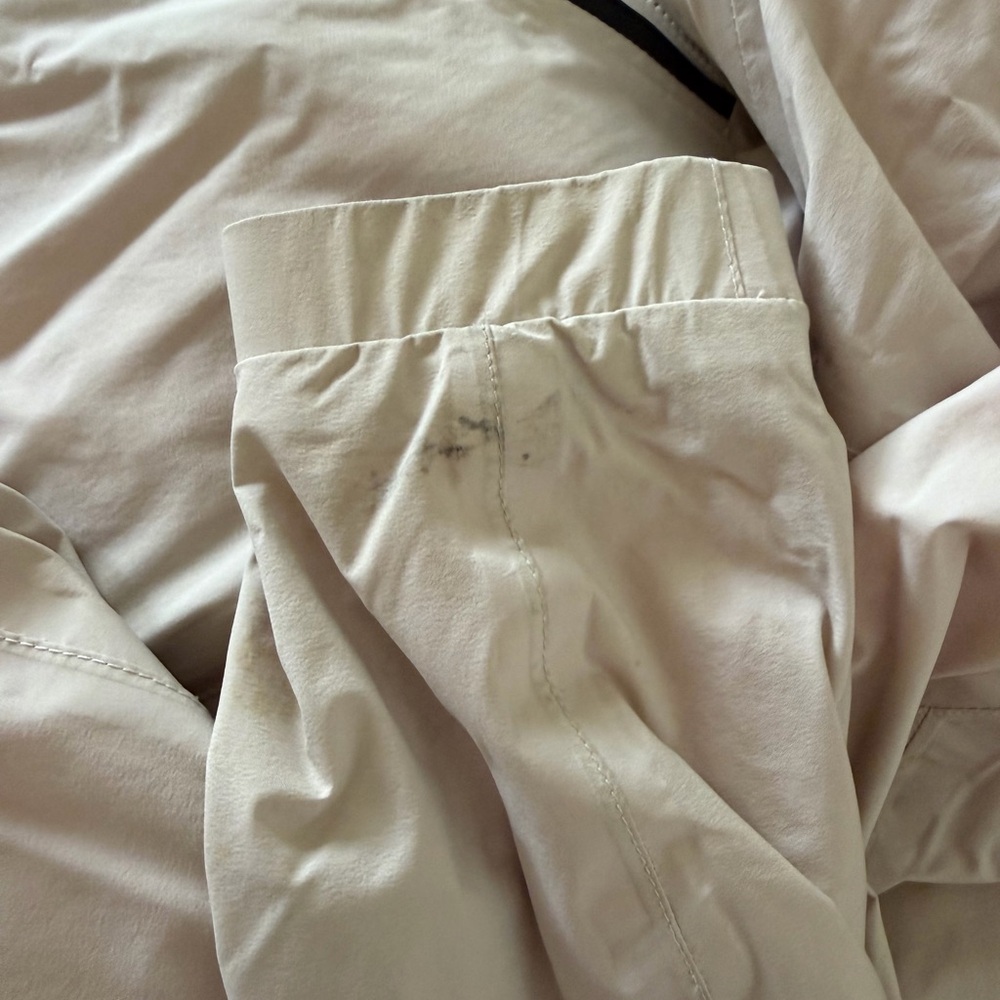 Lululemon Athletica Rain or Shine Rain Jacket - Picture 9 of 9